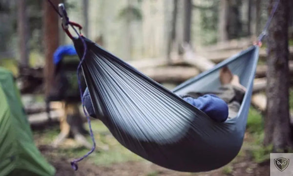 Comment Accrocher son Hamac à un arbre?