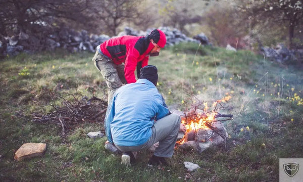 Comment-préparer-faire-et-allumer-un-feu-en-bivouac survieprotek