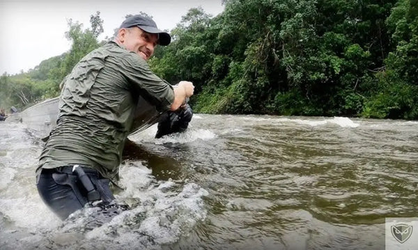 Traverser des rapides : 3 techniques de survie pour franchir un courant fort