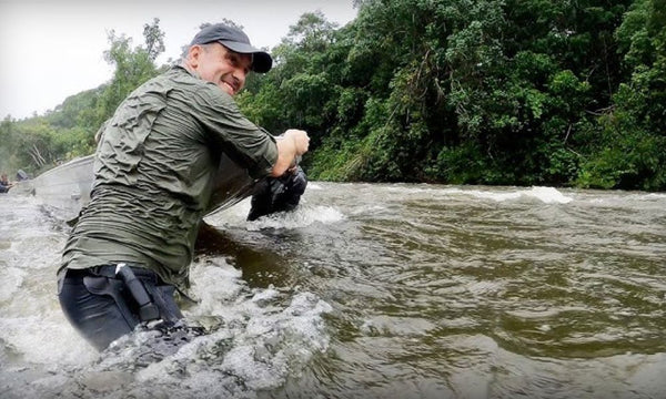 Traverser des rapides : 3 techniques de survie pour franchir un courant fort