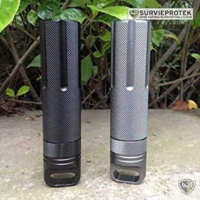 BIVOUAK™ Capsule étanche compacte en aluminium pour allumettes et objets essentiels visu 2