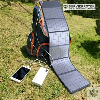 BIVOUAK_Panneau_solaire_etanche_pliable_pour_recharge_en_pleine_nature_visu_1