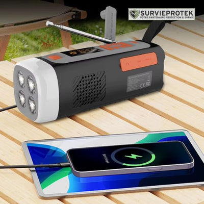 BIVOUAK_Radio_portable_multifonction_avec_recharge_solaire_et_manivelle_visu_1
