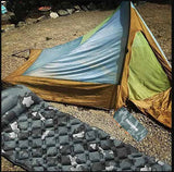 BIVOUAK™ Matelas de Camping Auto-Gonflable Ultra Léger avec Oreillers Intégrés